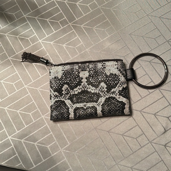 NWOT Whiting & Davis Python Tassel Wristlet - Picture 4 of 5